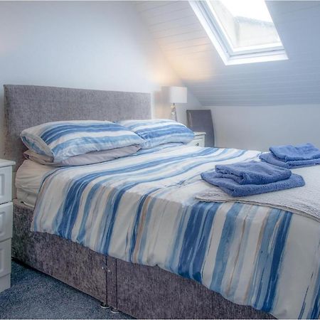 St Julians View - 1 Bedroom Apartment - Tenby Extérieur photo