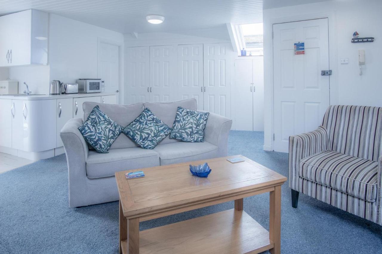 St Julians View - 1 Bedroom Apartment - Tenby Extérieur photo